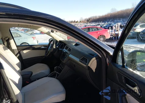 2018 Volkswagen Tiguan 2.0T Se/2.0T Sel from USA, damaged, VIN 3VV3B7AX4JM205283